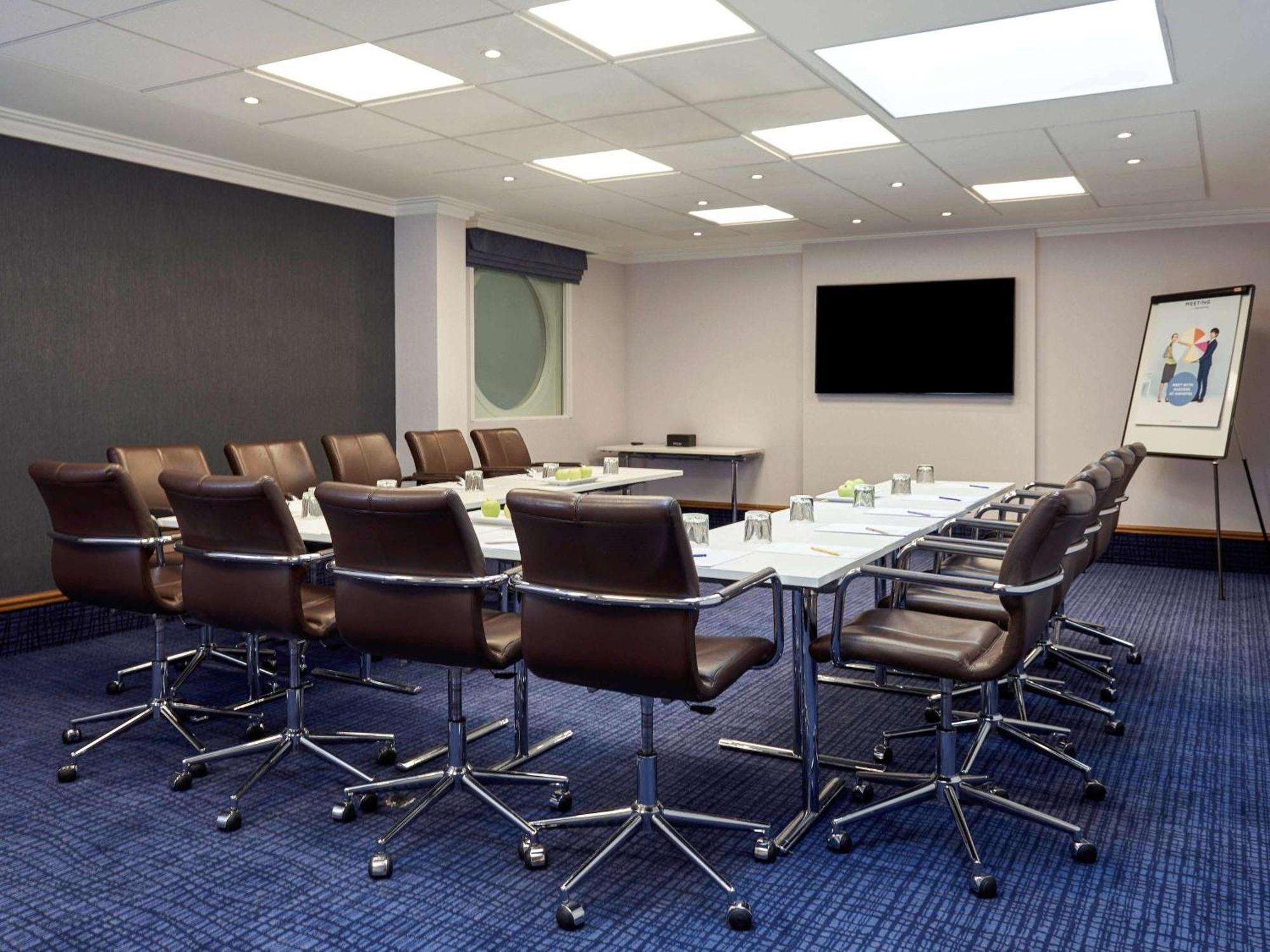 Hotel Novotel London Stansted Airport Stansted Mountfitchet